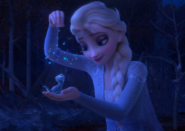 氷の精霊 エルサ 「アナと雪の女王2」エルサに聞こえる謎の声の正体は？第五の精霊についても